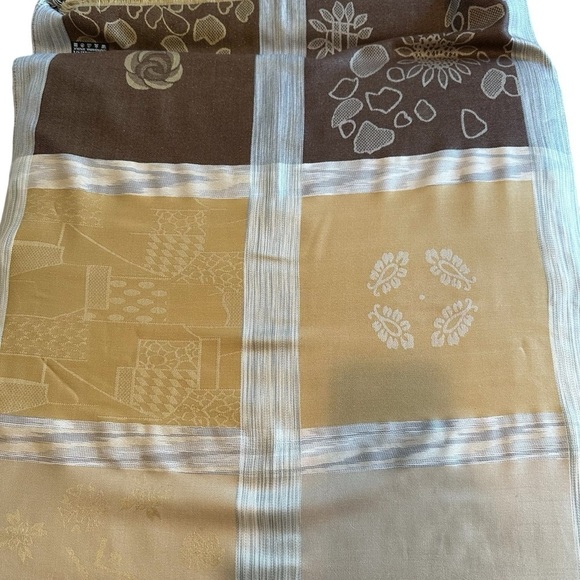 Fall brown cream and tan scarf - Picture 4 of 8